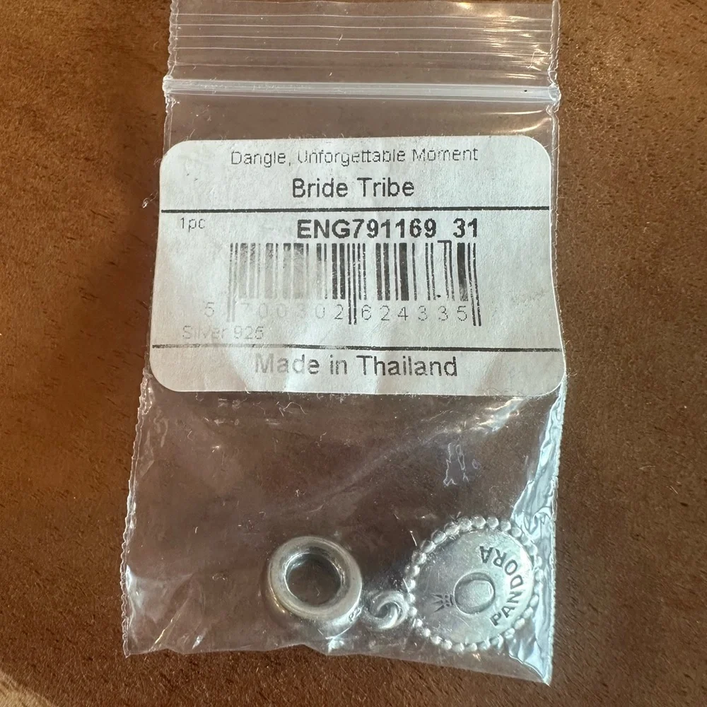 Brand New Pandora Bride Tribe Unforgettable Moment Dangle Charm Silver 925 - Picture 3 of 3